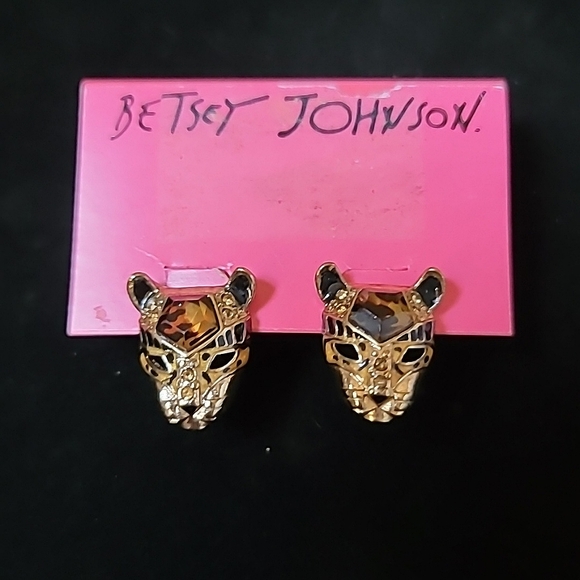 New Vintage! BETSEY JOHNSON Hollywood Glam Collection Tiger Head Stud Earrings. - Picture 1 of 6